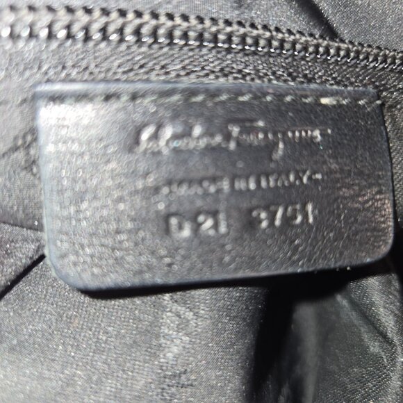 Salvatore Ferragamo vintage black leather bag - AS IS / Repair needed - Picture 8 of 12